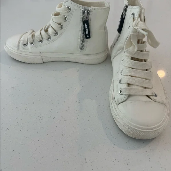 Burberry kids sneakers size 13 kids (C42) - Picture 3 of 6